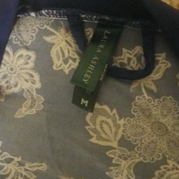 Laura Ashley Robe Size Medium - Picture 3 of 5